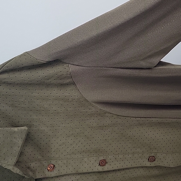 Creme De Silk Olive Green Button Down Men's Shirt - Picture 4 of 8